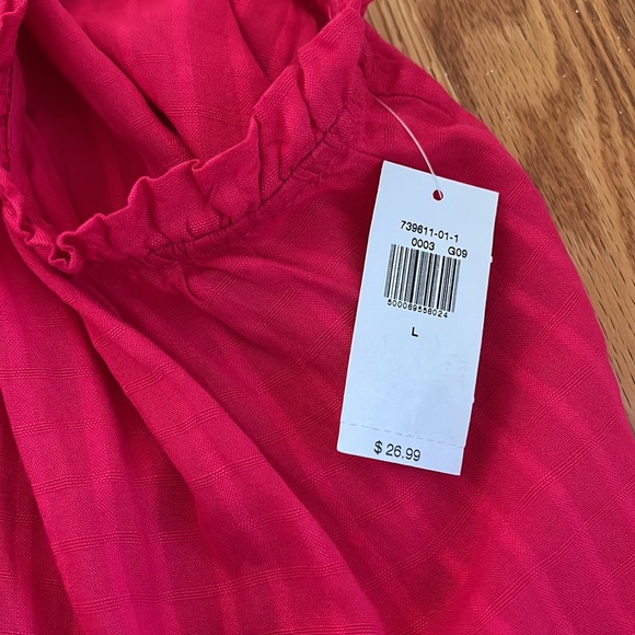 Old Navy NWT Top SOLD - Picture 4 of 4